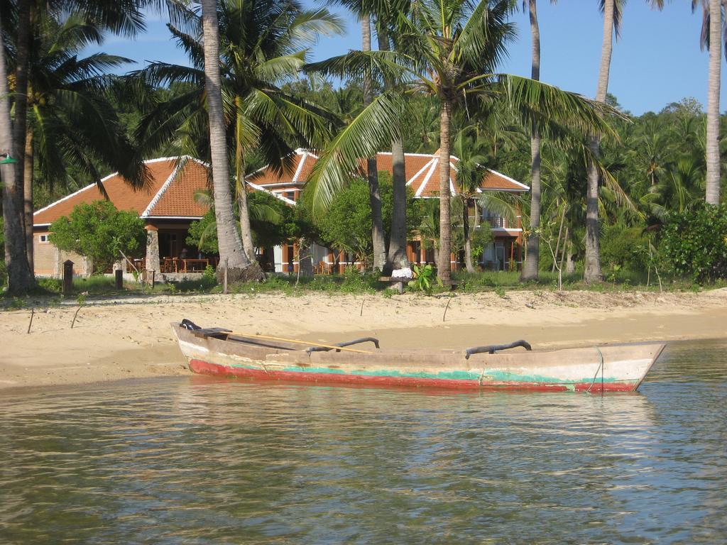 Escape Karimunjawa Hotel Semarang Exterior foto